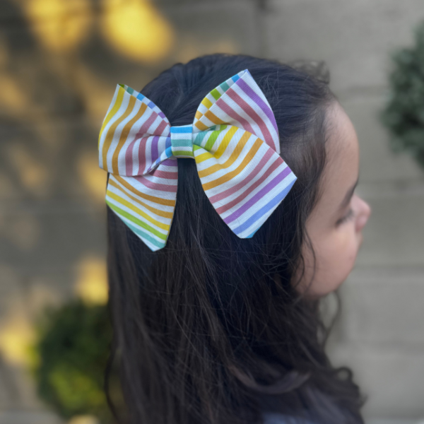 Bow María Mediano - Rainbow Stripes